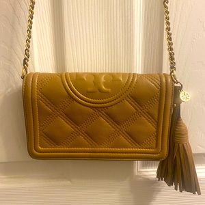 Tory Burch Fleming Soft Quilted Wallet Crossbody Bag (Tiramusu)